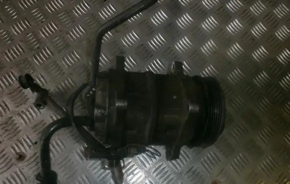 Volvo S70 V70 V70 XC Air conditioning (A/C) compressor (pump) 8708581
