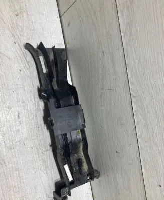 Volkswagen Beetle A5 Rear differential/diff mount bracket 3C0971615B