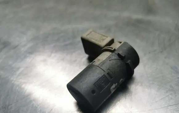 Audi A6 S6 C5 4B Parking PDC sensor 7M3919275A