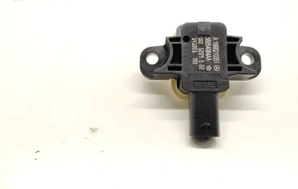 Mercedes-Benz A W176 Airbag deployment crash/impact sensor A1668210351 56054084AA