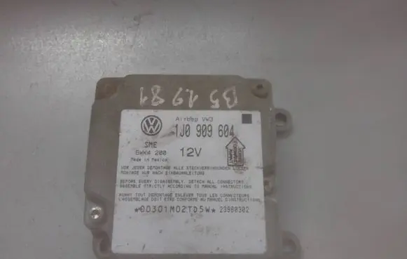 Volkswagen PASSAT B5 Airbag control unit/module 1J0909604 5WK4200 23980300