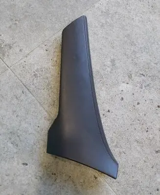 Chevrolet Suburban (B) pillar trim (bottom) anh91000
