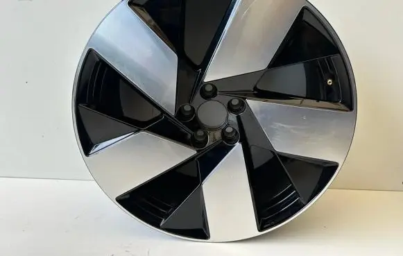 Volvo XC40 R19 alloy rim 32143630