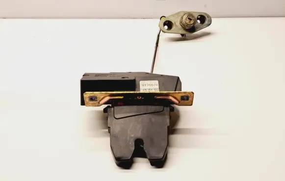 Volvo S80 Tailgate/trunk/boot lock/catch/latch 9203463 2411
