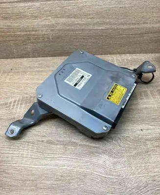 Toyota Land Cruiser (HDJ90) ABS control unit/module 8954047090