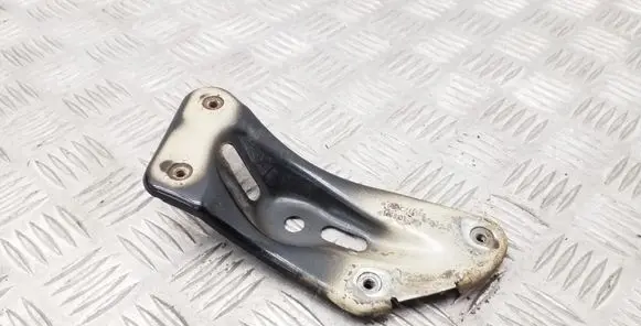 Skoda Yeti (5L) Fender mounting bracket 1Z0810680A