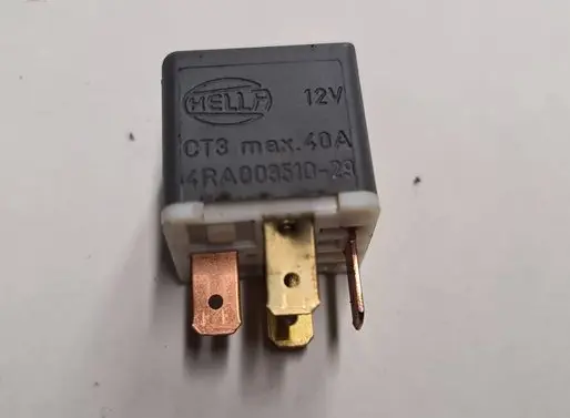Audi A6 S6 C5 4B Other relay 4RA00351029