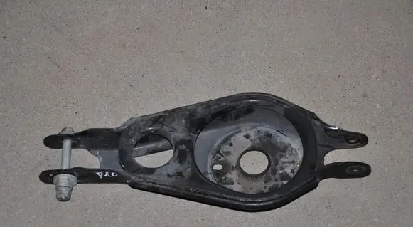 Chrysler Pacifica Rear upper control arm/wishbone 68218021AA