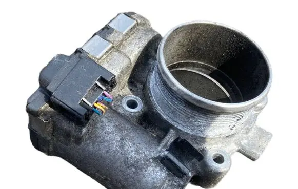 Volvo S80 Throttle body valve 31216665 028075019