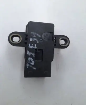 BMW 5 E39 ESP acceleration yaw rate sensor 0265005215 0002967 34521165292