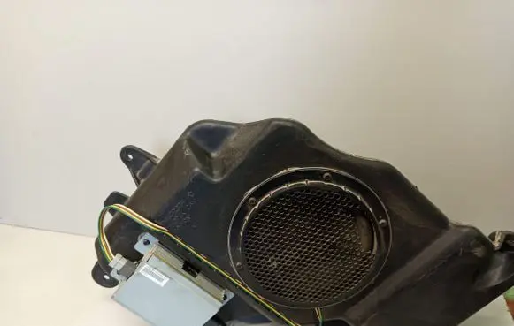 Dodge Caliber Subwoofer speaker 04672324AC