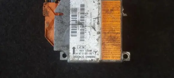Mercedes-Benz E W210 Airbag control unit/module 0018202126 mrsz29169