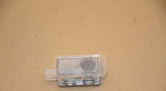 Skoda Octavia Mk4 Front door interior light 5E3052134B 5E3052134D 11345