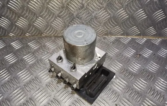 BMW X3 E83 ABS Pump 34513421416 3421416 0265950489