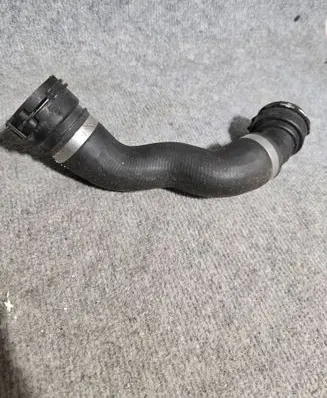 BMW 5 F10 F11 Engine coolant pipe/hose 8509273