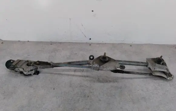 Nissan Tiida C11 Front wiper linkage