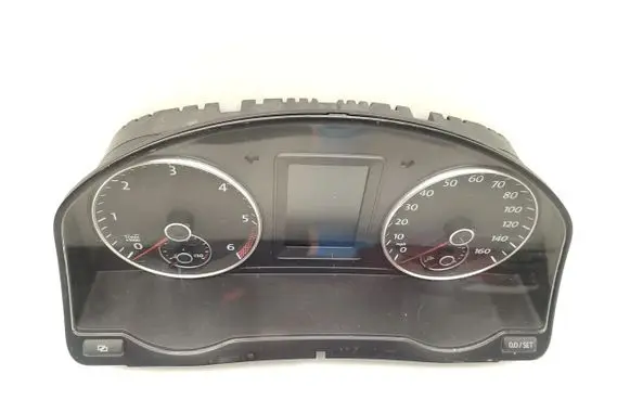 Volkswagen Golf Plus Speedometer (instrument cluster) 5M0920970J