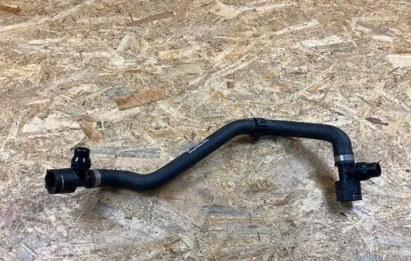 BMW i4 Engine coolant pipe/hose 8477902 17128477902