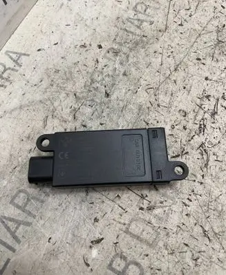 BMW M4 F82 F83 Alarm control unit/module 9233009 01130529