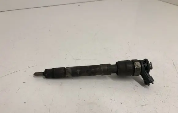 Opel Vivaro Fuel injector 044511008