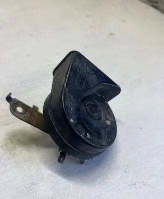 Mercedes-Benz E W211 Horn signal 55590341