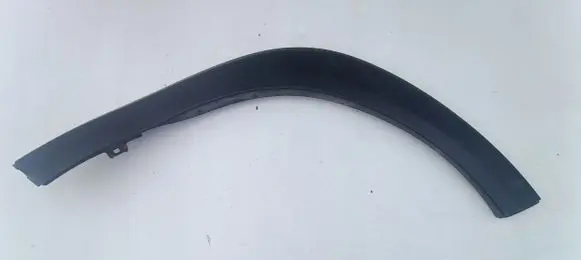 Front bumper splitter molding