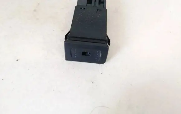 Volkswagen Golf IV Windscreen/window heater switch 1j0953235j 1j0953235h
