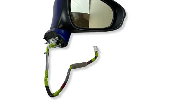 Lexus CT 200H Front door electric wing mirror 027486