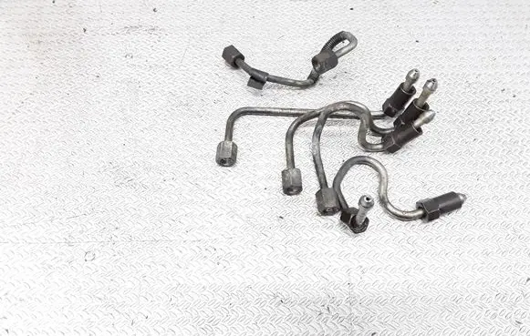 Fuel injector supply line/pipe