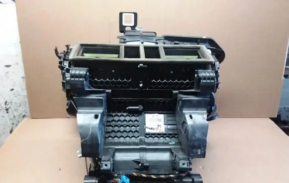 Peugeot 508 Interior heater climate box assembly housing 9815312980