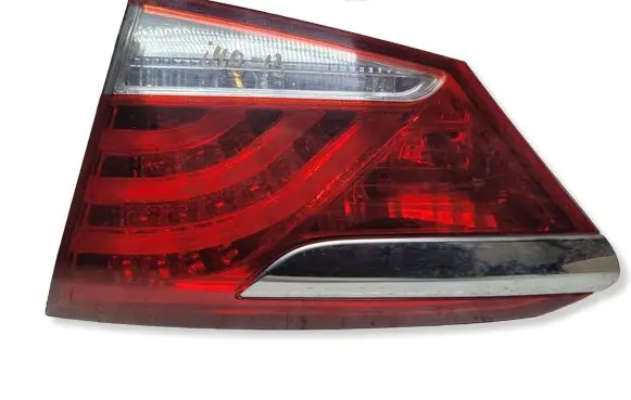 Hyundai i40 Tailgate rear/tail lights 924043Z001