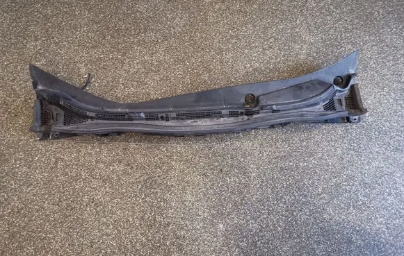 Nissan Leaf I (ZE0) Wiper trim 668623NA0A