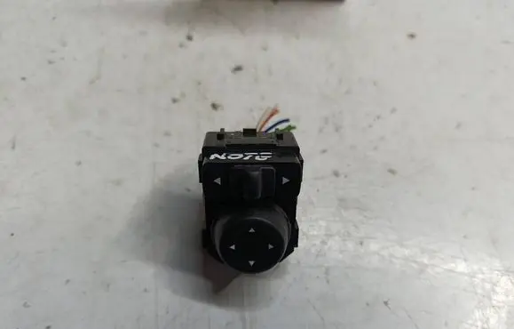 Nissan Note (E12) Wing mirror switch 255703TB1A 3053 3053A