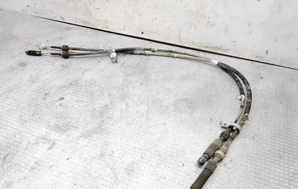 Subaru Legacy Gear shift cable linkage