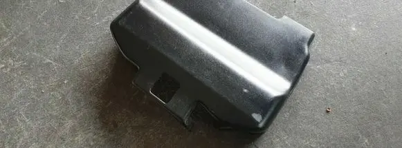 Steering wheel column trim