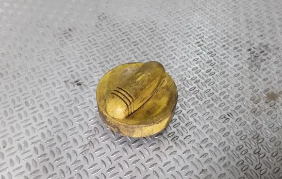 Renault Clio II Oil filler cap 