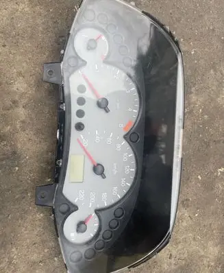 Ford Focus Speedometer (instrument cluster)