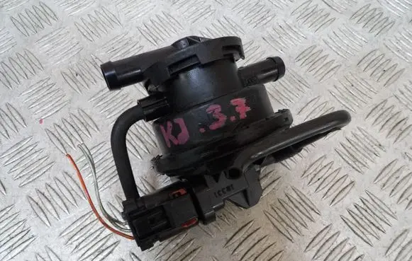 Jeep Cherokee III KJ Secondary air pump 04891416AF