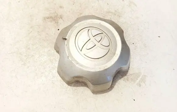 Toyota Hilux (AN10, AN20, AN30) Original wheel cap 426030k050