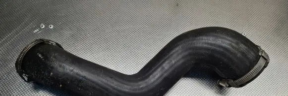 Audi A4 S4 B7 8E 8H Air intake hose/pipe 8E0145737Q