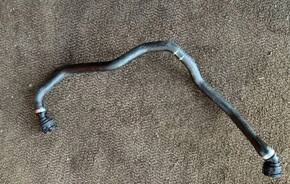 BMW X1 E84 Engine coolant pipe/hose 7811125