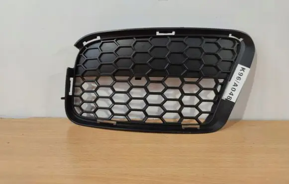BMW X1 E84 Front bumper lower grill 51117845542