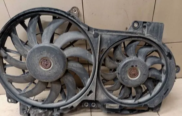 Audi A6 S6 C6 4F Electric radiator cooling fan 4F0121003E