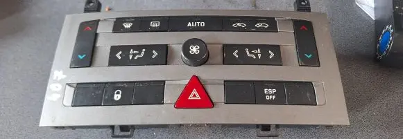 Peugeot 407 Climate control unit 96573322