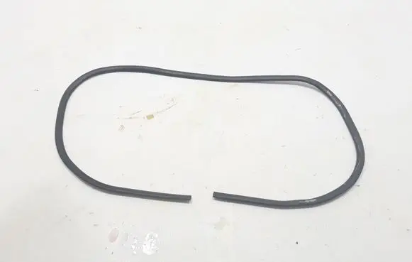 Opel Vivaro Rubber seal sliding door window/glass 829747840R