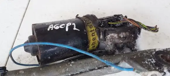 Audi A4 S4 B5 8D Wiper motor 0390241117 8D1955113