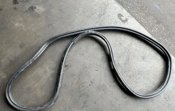BMW 2 F45 Trunk rubber seal (body) 
