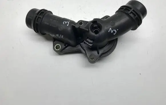 Thermostat/thermostat housing