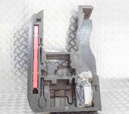 Audi TT TTS Mk2 Other trunk/boot trim element 1T0805615A 8J0864501K