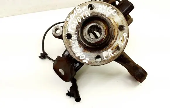 Toyota Aygo AB40 Front wheel hub 895420H030